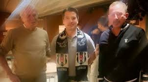 Milli takimin elinde patlayan.ve korkarim fenerinde elinde patlayacak olan teknik direktor. Mustafa Denizli Ye Besiktas Kampi Tepkisi Manset Turkiye