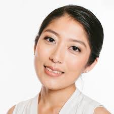 Gloria Engle's Instagram, Twitter & Facebook