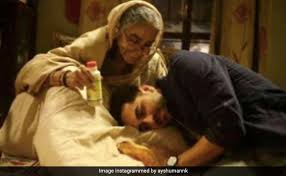 With ayushmann khurrana, neena gupta, gajraj rao, sanya malhotra. Ayushmann Khurrana Wishes His Badhaai Ho Co Star Surekha Sikri A Speedy Recovery
