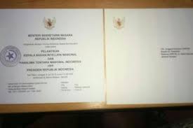 Untuk kamu yang memerlukan contoh undangan pernikahan kristen, berikut ini adalah beberapa hal yang perlu kamu perhatikan. Istana Akui Salah Penulisan Dalam Undangan Pelantikan Kepala Bin