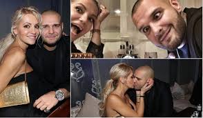 Dara rolins party dj live. Dara O Vztahu S Rytmusem Vypada To Ze Spolu Nejsme Ale Je To Zamer Expres Cz
