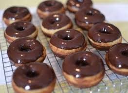 Proses fermentasi dalam pembuatan donat penting agar donat mengembang dengan baik sehingga menghasilkan donat. Cara Bikin Donat Kentang Empuk Dan Mengembang Sempurna Donat Cokelat Donat Glaze Resep