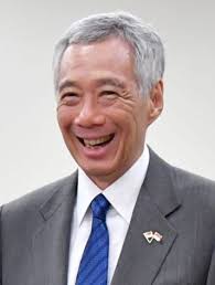 Manakala pada 25 julai, perdana menteri tun dr mahathir mohamad dan isterinya tun siti hasmah mohd ali turun melawat muhyiddin yang kini berehat di salah sebuah hospital swasta di singapura. Lee Hsien Loong Wikiwand