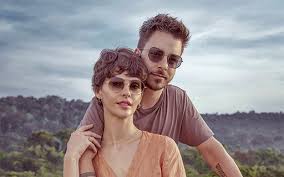 Na maioria dos estados brasileiros a vacina contra febre amarela deve ser dada antes da viagem para crianças a partir de 9 meses de idade. Junior Lima Sobre Ter Mais Filhos A Fabrica Esta Fechada Ate Segunda Ordem Quem Entrevista