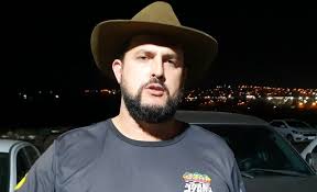 O caminhoneiro bolsonarista marcos antônio pereira gomes, conhecido como zé trovão, disse que não cumprirá a ordem de prisão decretada pelo . Video Ze Trovao Fala Sobre Manifestacao Pelo Impeachment Dos Ministros Do Stf Portal De Noticias Novas Campos Gerais Comprometidos Com A Sua Informacao Ncg