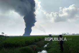 Pertamina mengaku telah mendatangkan tim hsse (health safety, security and environment) dari unit kilang terdekat yakni kilang pertamina cilacap, pertamina ep, kilang pertamina plaju serta badan. Ahmih Ffl17 Dm