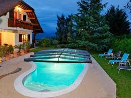 Pour profiter durablement et dans les meilleures conditions de votre abri, il est bien entendu nécessaire de l'entretenir régulièrement. Comparateur Abri Piscine 12x6 Vente Aux Encheres Welcomehome