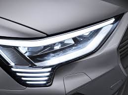 Holy Cow The E Tron Sportback S Amazing Laser Headlights Are Cool Digital Trends