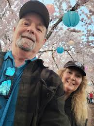 Princess Peach at the square, come see her