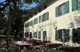 Ferienhaus, gästehaus, übernachtungshaus, strandhaus, studio, atelier beschreibung: St Emmeramsmuhle Gemutliches Restaurant Mit Biergarten