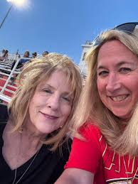 Meeting new people through pickleball