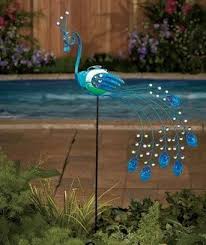 Solar Metal Garden Peacock Stake 14 95 Www Allthingspeacock Com Jardins Creation Bijoux Vitrail