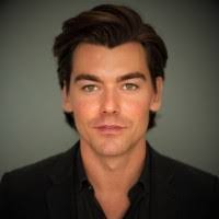 Ian Roden's Instagram, Twitter & Facebook