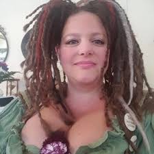 Melissa Penney (@BettyLarude222)