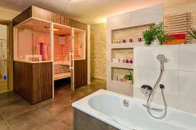 Ideen fürs badezimmer bei der badezimmergestaltung gibt es viele möglichkeiten, doch nicht immer spielen die grundrisse einem hierbei in die karten. Der Ideale Platz Fur Ihre Sauna Oder Infrarotkabine