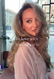 Kloie Jenner Face Framing