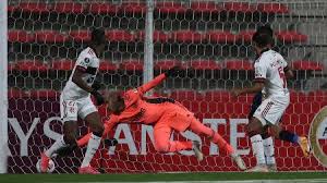 Estádio nicolás chahuán nazar, em la calera (chi). Flamengo Comete Falhas Mas Busca Empate Com La Calera Na Libertadores 11 05 2021 Uol Esporte