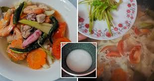 Kami bagikan resep kuliner khas asal negara tetangga yaitu resep tomyam seafood khas thailand, salah satu kuliner olahan berbentuk sup berbahan baku seafood. Step By Step Buat Tomyam Putih Rahsia Sedap Guna Air Basuhan Beras Vanilla Kismis