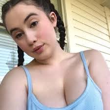 Sophia Alyssa's Instagram, Twitter & Facebook