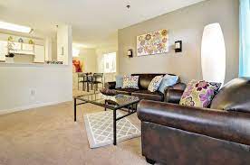 1 & 2 bedroom units available in champaign & savoy, il. One North Urbana Illinois
