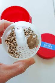 How to clean tiffany silver. Cleaning Silver Jewelry At Home 2 Methods Tested The Art Of Doing Stuff