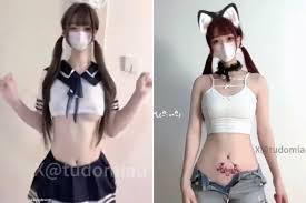 最新青春無敵！抖音風極品網紅嫩妹【Miao喵醬】2024特輯，多種熱門BGM脫衣裸舞正反對比肛塞全方位展示(2) -爱微社区