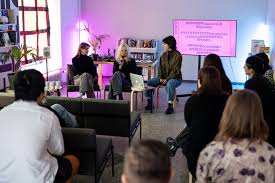 Youth podcasts and publications | PUBLICS