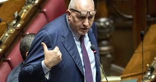 Tutti i titoli e le novità in vendita online a prezzi scontati su ibs. Tv E Morto E Morto Il Comico Mario Santonastaso Fece Coppia Con Il Fratello Libero Quotidiano