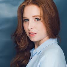 We're excited to welcome Laurie Sanii as Eve Hayes in Artist I Am. Laurie  is a seasoned performer whose recent work includes roles in Woman of the  Year, M3REAL1TY, A Fish That