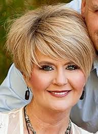 Mary Kleve's Instagram, Twitter & Facebook