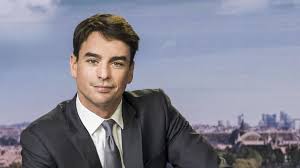 Последние твиты от julian bugier (@julianbugier). Julian Bugier Un Blesois A La Tete Du 13 Heures De France 2