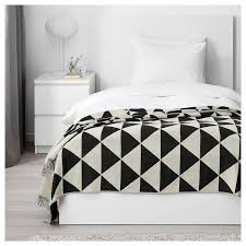 Discount Produkte Rabatt Johanne Throw Black White Black Natural Ikea In 2020 Black White Bedrooms Ikea Simple Room