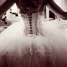 Preziosi ricami collezione sposa zuhair murad spring 2017. Abito Pnina Tornai Foto Da Somedayillchange Tumblr Com The Dress