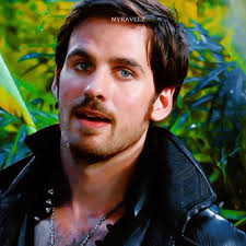 viper, the poison queen (@nyraveez)