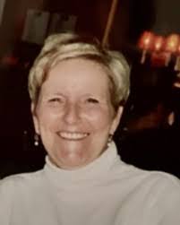 Roxanne Ruth's Instagram, Twitter & Facebook