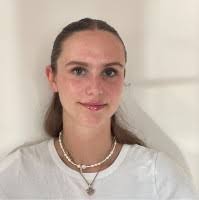 10+ "Aimee Munro" profiles