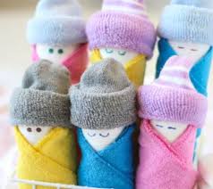 Quick knitted gifts are the way to go. 50 Darling Homemade Gift Ideas To Make For A New Mom Feltmagnet