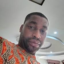 If God does not give you favor, life becomes unbearably hard. Doors remain  shut. Effort feels wasted. Even the simplest things turn into battles. May  God clothe you with favor that speaks