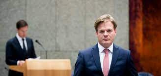 Pieter omtzigt werd verhoord door de tijdelijke onderzoekscommissie uitvoeringsorganisaties. Vu Hoofddocent Schiet Omtzigt Te Hulp Infame Aanval Op Vasthoudend Kamerlid Ew