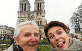 "Suzanne, voyage au bout du rouleau de la vie", la 1ère BD auto-éditée  d'Anouk Dupin