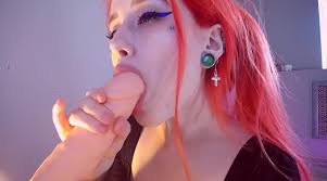 Emmbielle Has Quite The Mouthful | AltPorn.net - alt.porn erotica