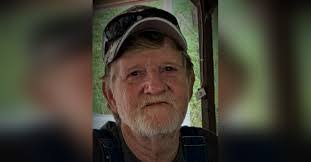 Nettie Cantrell's Instagram, Twitter & Facebook