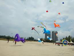 Dataran 1malaysia ini adalah kawasan baru yang dibangunkan di atas tapak laut tebus guna.pokok pokok masih diperingkat pra matang. Pantai Klebang Jom Bercuti Ke Pantai Paling Popular Di Melaka