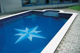 Mit Verschiedenen Folien Konnen Diverse Muster Im Pool Gestaltet Werden Poolfolie Pool Schwimmbader