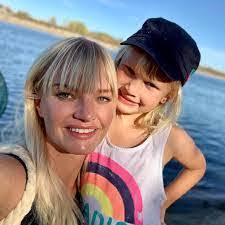 Aaron Ozuna's Instagram, Twitter & Facebook