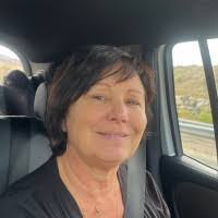 Donna Alongi's Instagram, Twitter & Facebook