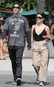 Longtime friends kourtney kardashian and travis barker went public with their. Kourtney Kardashian And Travis Barker Have Talked Marriage Already E Online Deutschland