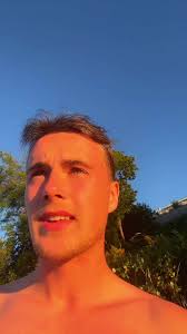 4am.Easton (@4ameaston)