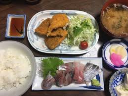 さすけ食堂 富津 浜金谷で黄金アジのあじフライ定食 開店30分前ですでに12組待ちの驚異の定食屋さん ゴルファン Golfun