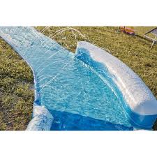 Tapis De Glisse Incurve Avec Jets D Eau 4 8 M Gifi 408453x Tapis De Glisse Jeux Exterieur Ile Gonflable